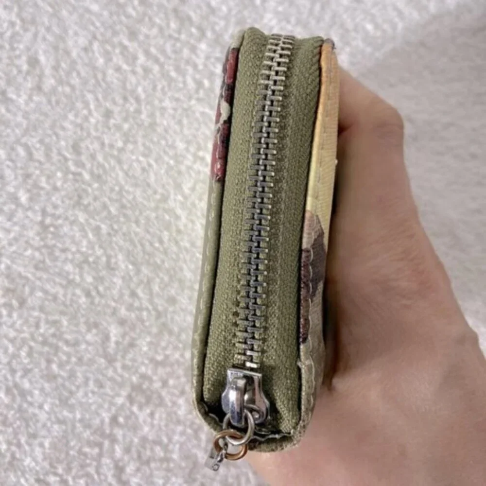 Vintage Y2K Guess Multicolour Watercolour Print Wallet with Guess Logo - Picture 6 of 15